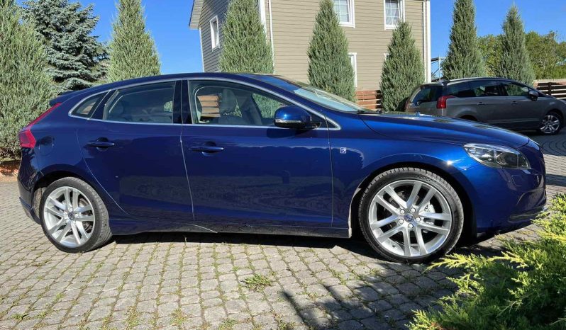 
								Volvo V40 2.0l., hečbekas pilnas									