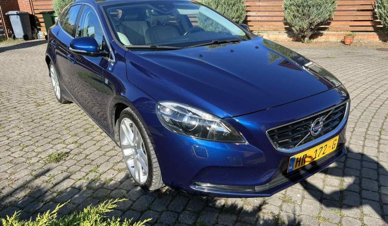 
								Volvo V40 2.0l., hečbekas pilnas									