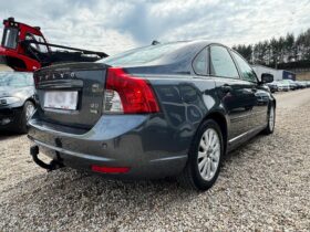 2010 VOLVO V40