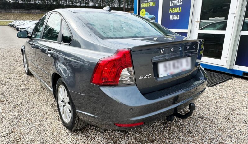 
								2010 VOLVO V40 pilnas									