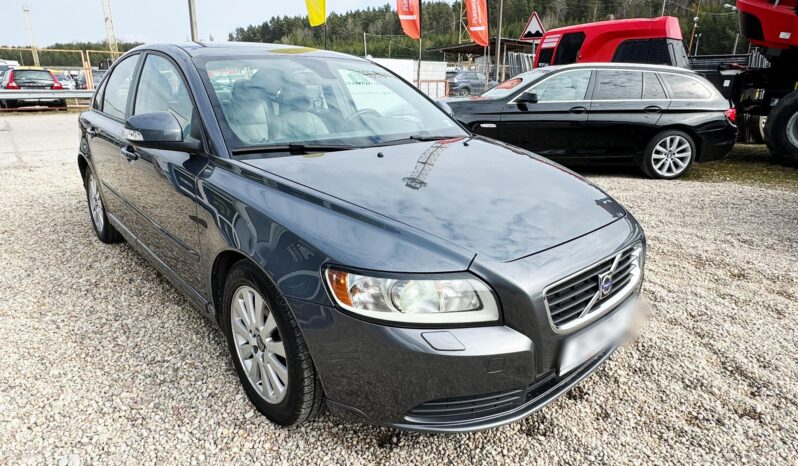 
								2010 VOLVO V40 pilnas									