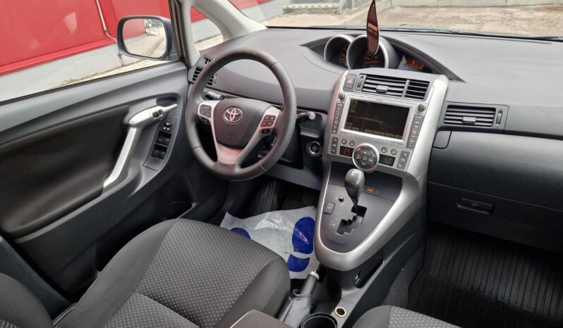 
								2011 TOYOTA VERSO pilnas									