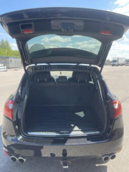 
										2010 PORSHE CAYENNE S pilnas									