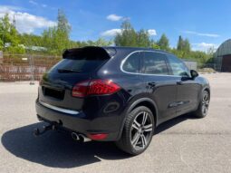 
										2010 PORSHE CAYENNE S pilnas									