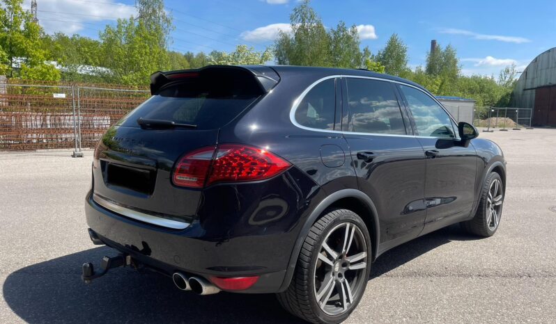 
								2010 PORSHE CAYENNE S pilnas									