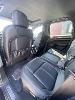
										2010 PORSHE CAYENNE S pilnas									