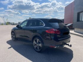 2010 PORSHE CAYENNE S