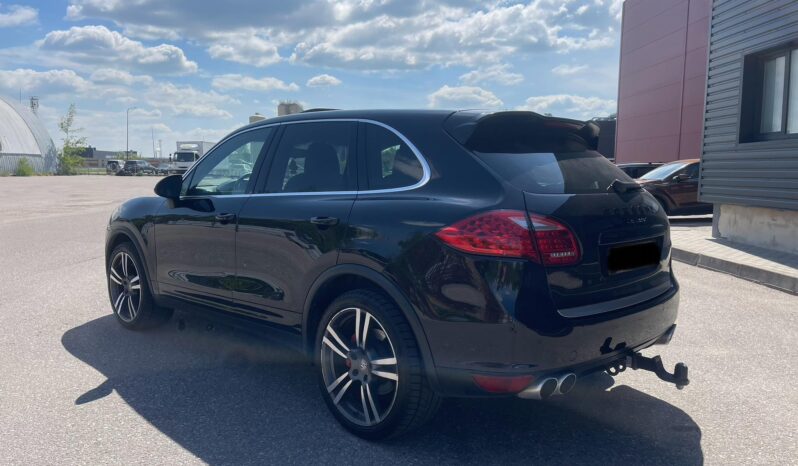 
								2010 PORSHE CAYENNE S pilnas									