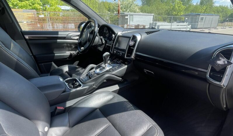 
								2010 PORSHE CAYENNE S pilnas									