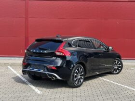 2014 VOLVO V40
