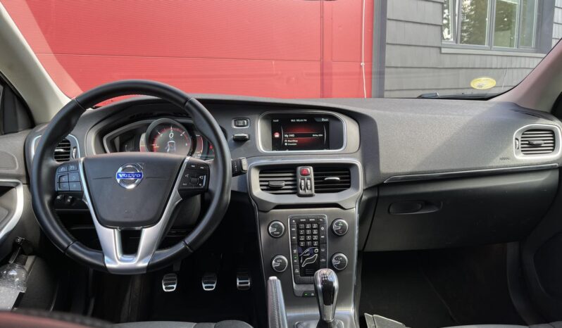 
								2014 VOLVO V40 pilnas									