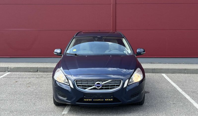 
								2012 VOLVO V60 pilnas									
