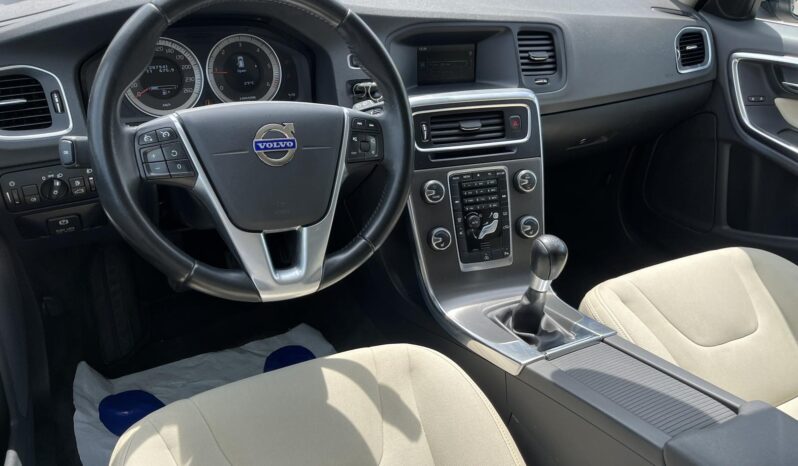 
								2012 VOLVO V60 pilnas									