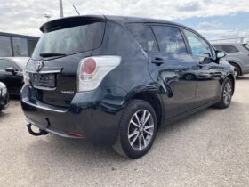2014 TOYOTA VERSO