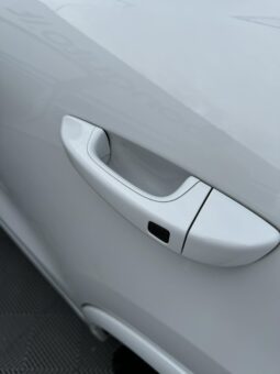 
										2015 PORSCHE CAYENNE pilnas									