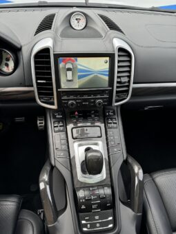 
										2015 PORSCHE CAYENNE pilnas									