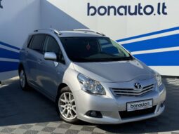 
										Toyota Verso 2.2l. pilnas									