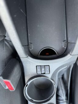 
										Toyota Verso 2.2l. pilnas									