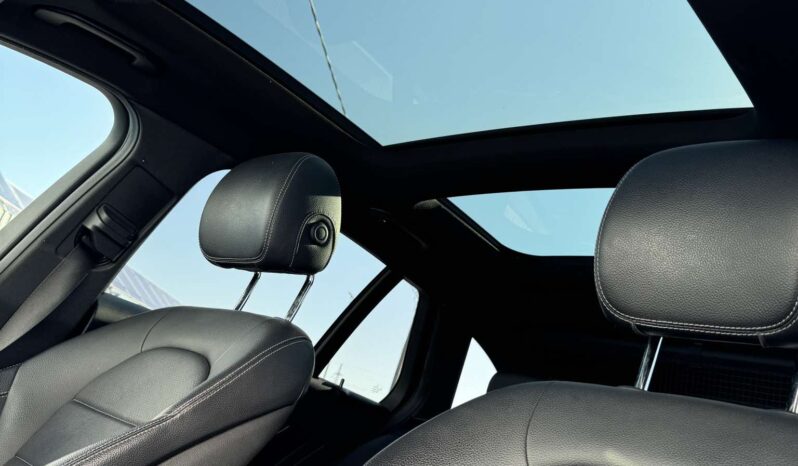 
								Mercedes-Benz C200 pilnas									