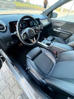 
										2019 MERCEDES-BENZ pilnas									