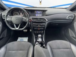 
										2015 INFINITI Q30 pilnas									