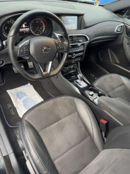 
										2015 INFINITI Q30 pilnas									