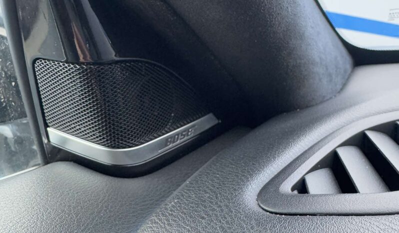 
								2015 INFINITI Q30 pilnas									
