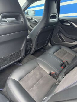 
										2015 INFINITI Q30 pilnas									