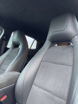 
										2015 INFINITI Q30 pilnas									