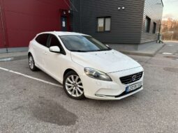 
										2014 Volvo V40 pilnas									