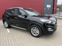 
										Hyundai pilnas									