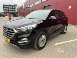 
										Hyundai pilnas									