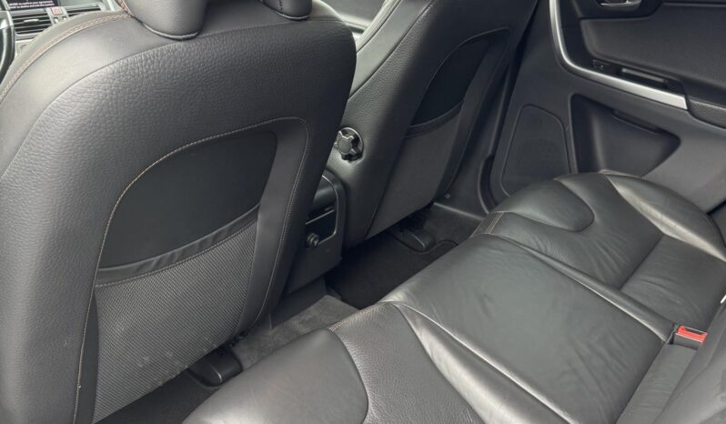 
								2010 VOLVO XC60 pilnas									