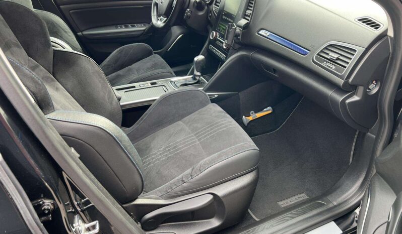 
								2017 RENAULT MEGANE pilnas									