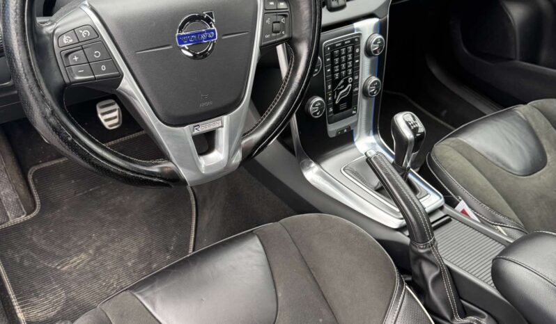 
								2015 VOLVO V40 pilnas									