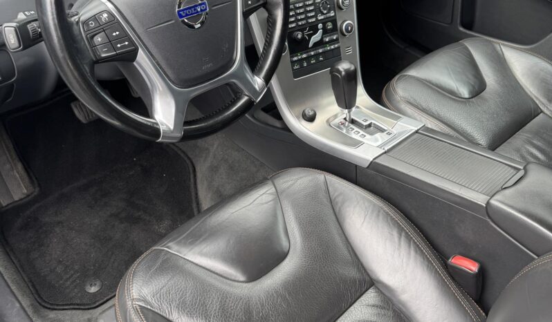 
								2010 VOLVO XC60 pilnas									