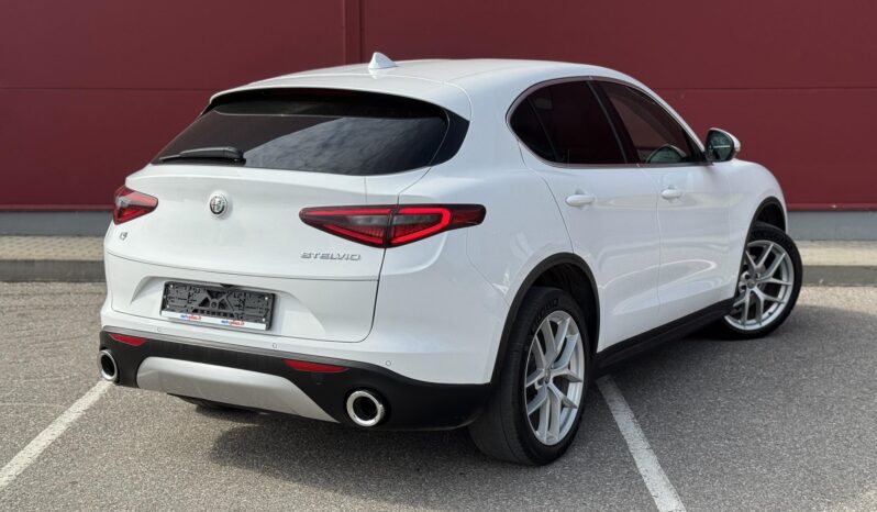 
								2017 ALFA ROMEO STELVIO pilnas									