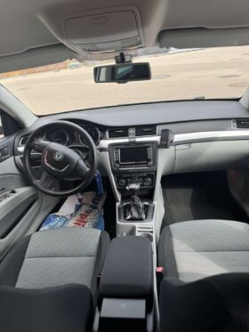 2011 SKODA SUPERB