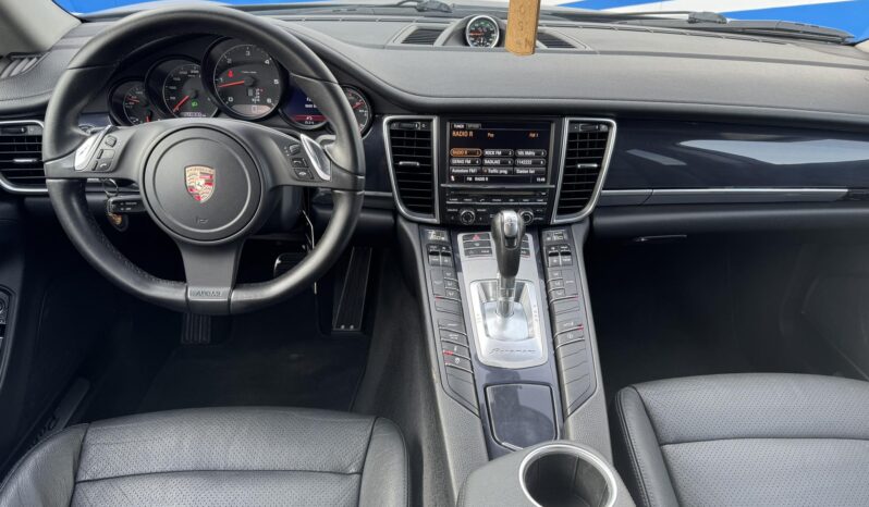 
								2012 PORSCHE PANAMERA pilnas									