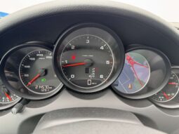
										Porsche pilnas									