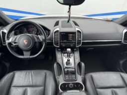 
										Porsche pilnas									