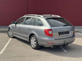 2011 SKODA SUPERB