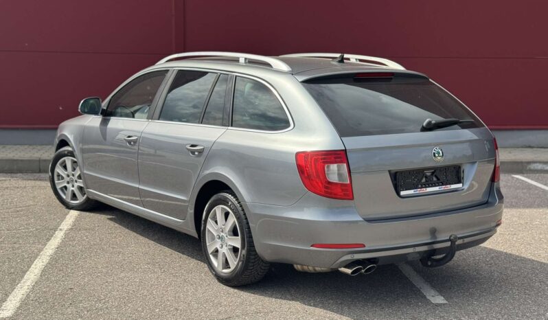 
								2011 SKODA SUPERB pilnas									