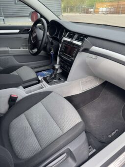 
										2011 SKODA SUPERB pilnas									