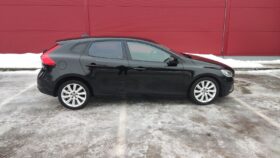 2014 VOLVO V40
