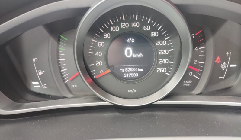 
								2014 VOLVO V40 pilnas									