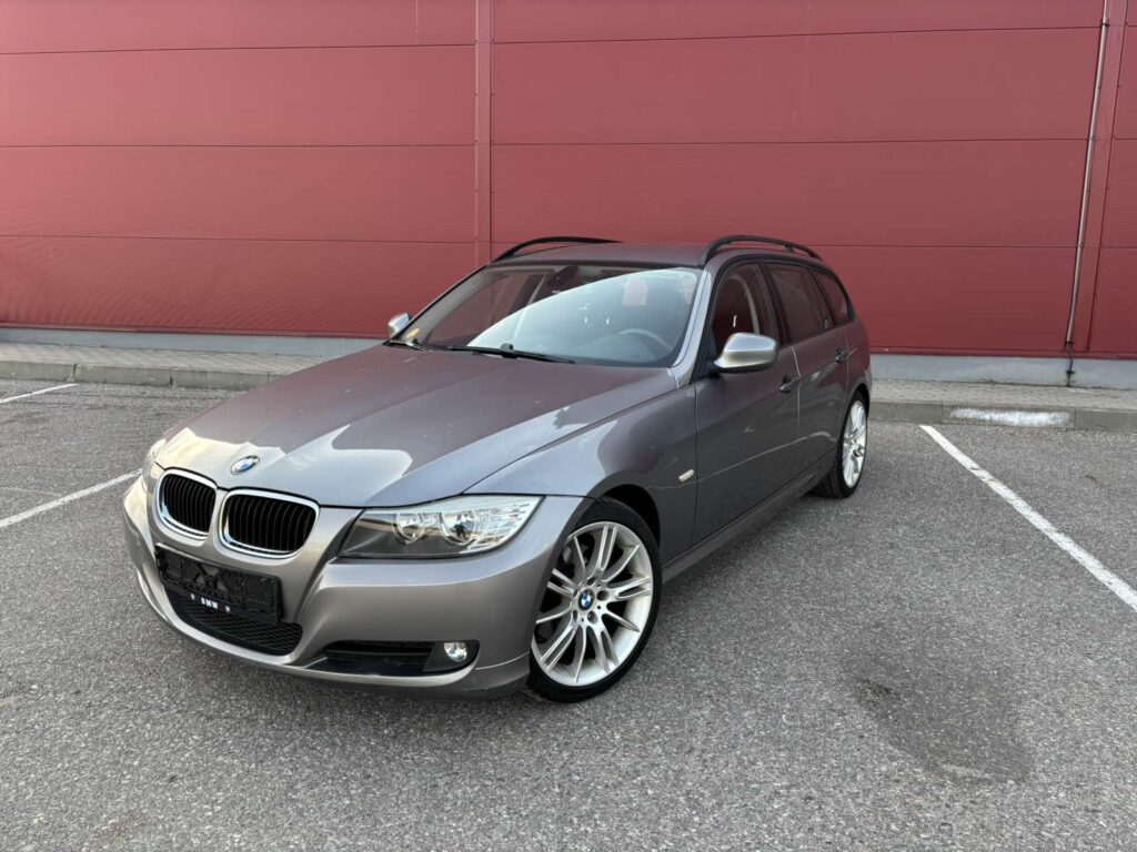 2009 BMW 320
