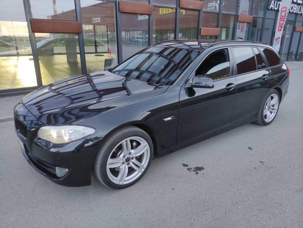 2011 BMW 525