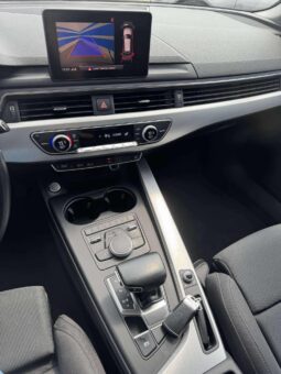 
										2017 AUDI A4 pilnas									