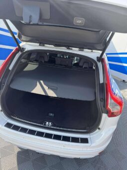 
										2016 VOLVO XC60 pilnas									